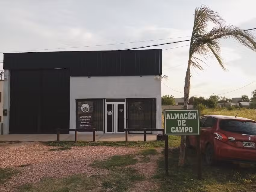 Almac&eacute;n de campo