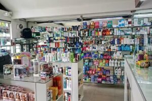 FARMACIA 13 DE DICIEMBRE