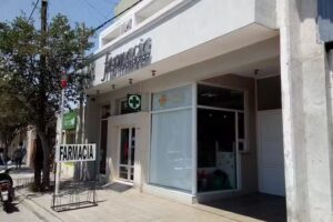 FARMACIA BARRIO C H A P E R O