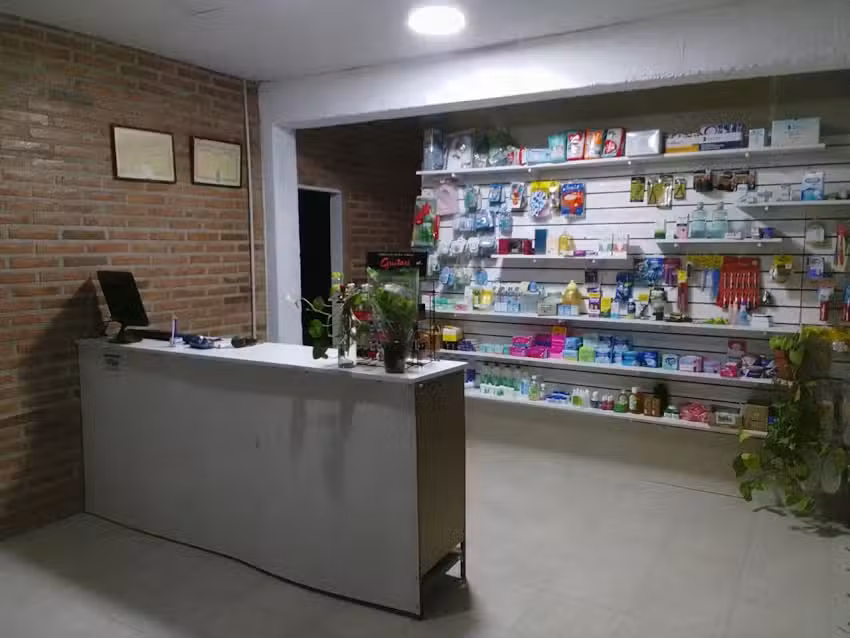 Farmacia Del Alto
