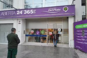Farmacia Del Plata 1
