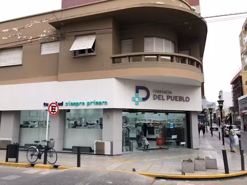 Farmacia Del Pueblo