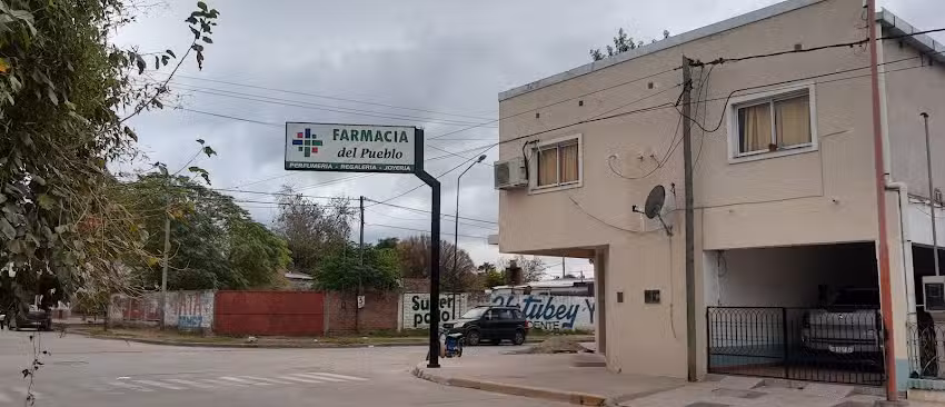 Farmacia Del Pueblo