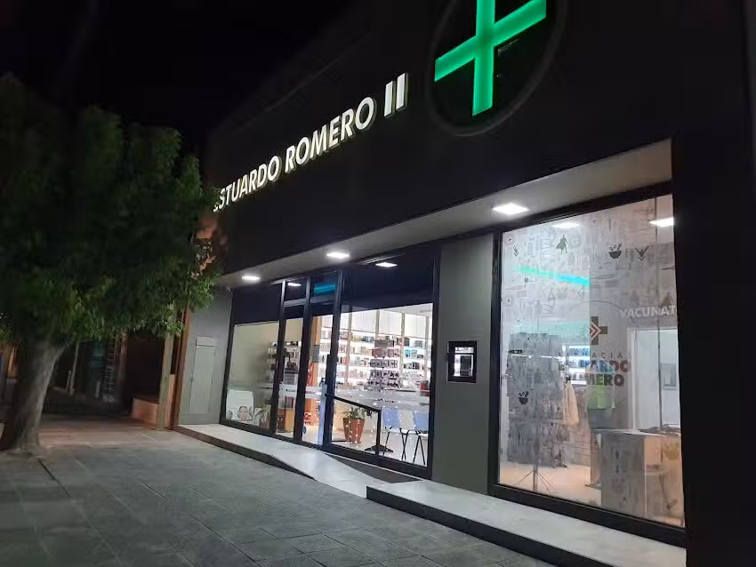 Farmacia Estuardo Romero II