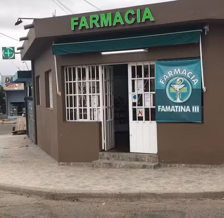 Farmacia Famatina III