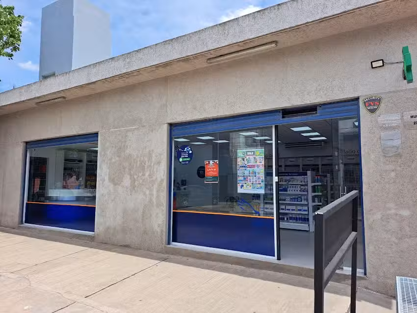 Farmacia L.A.I. Primera Junta