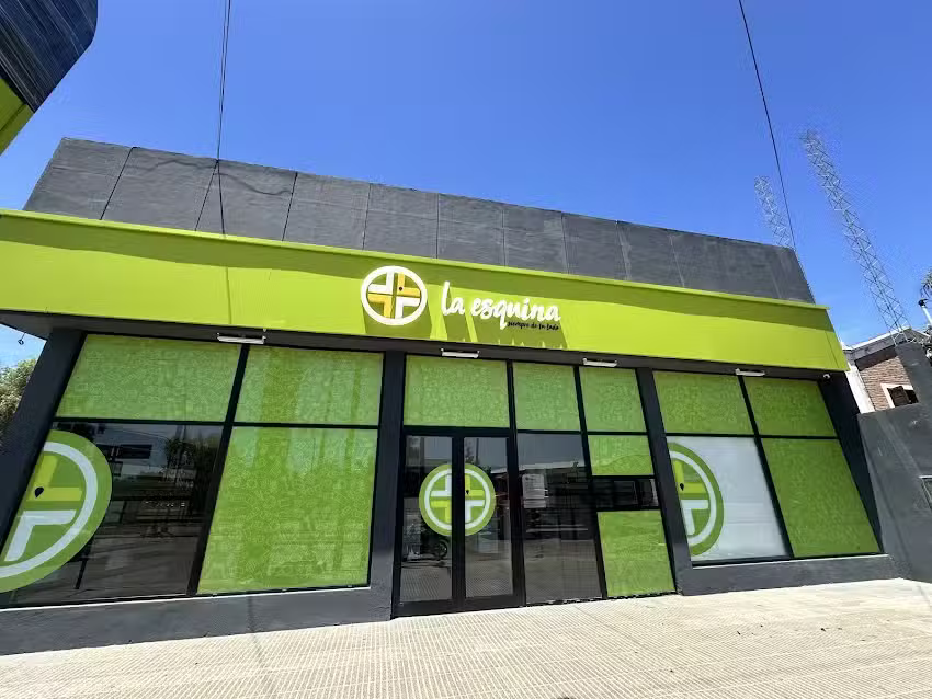 Farmacia La Esquina &ndash; Sucursal Inmigrantes