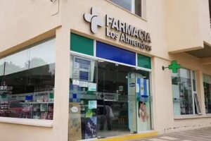 Farmacia Los Almendros
