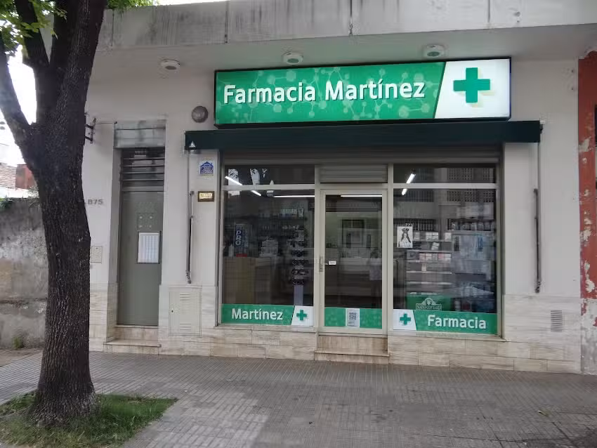 Farmacia Mart&iacute;nez