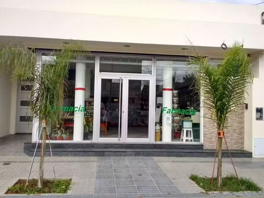 Farmacia Mart&iacute;nez