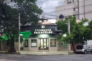 FARMACIA PARACELSO