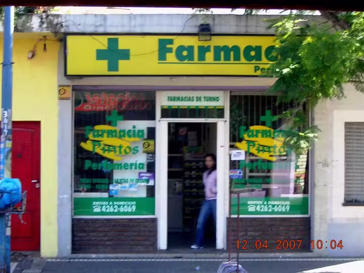 Farmacia Pintos -Caraza-