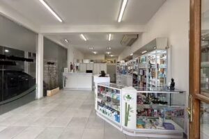 Farmacia Pura Vida III