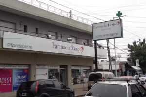 Farmac&iacute;a Raspo Grand Bourg