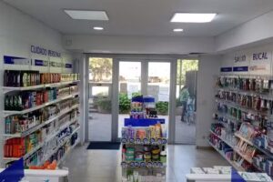 Farmacia Rp./ Los Lirios