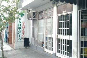 Farmacia Sarmiento