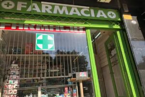 FARMACIA “Tres Generaciones”