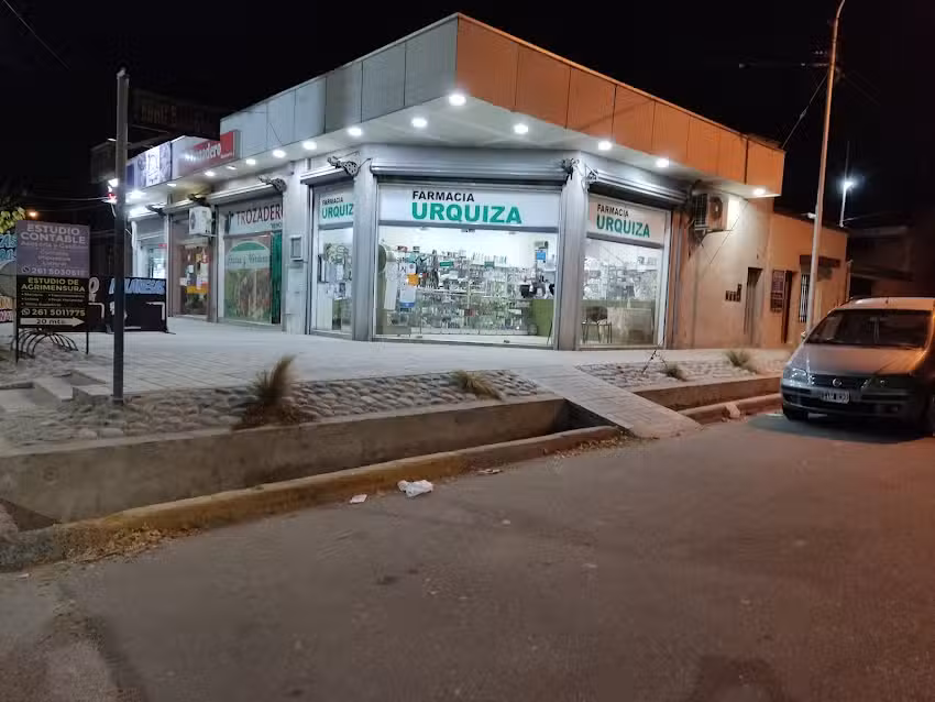 Farmacia Urquiza