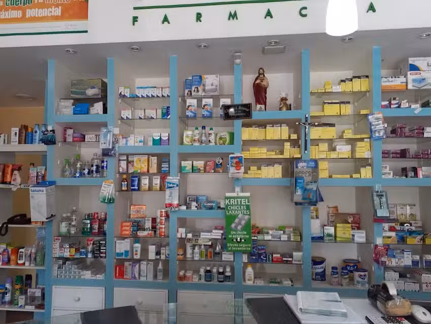 FARMACIA VALENTINA