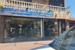 Farmacia y perfumer&iacute;a FARMA24