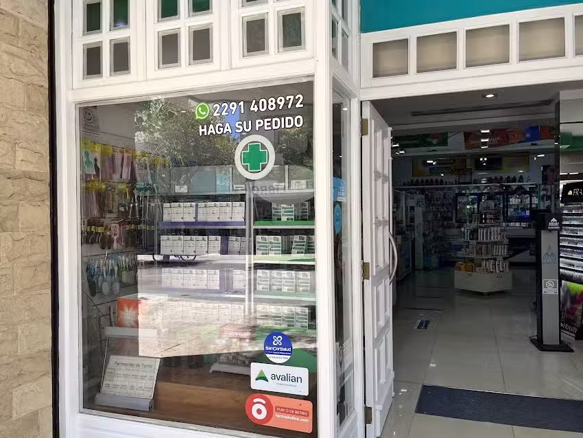 Farmacia y perfumer&iacute;a Peatonal