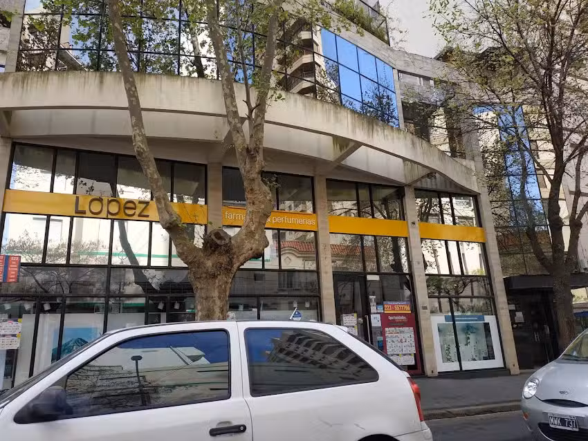 Farmacias L&oacute;pez