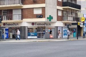 FARMAPLUS &ndash; VILLA URQUIZA II